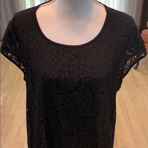 Karen Kane Black Lace Handkerchief Tee EUC - Picture 2 of 7